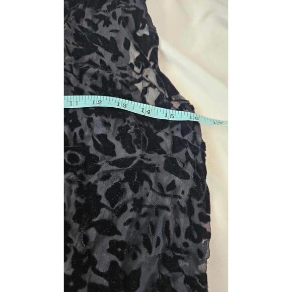 Boutique Forever 21 Women's Sheer Black Floral Sleeveless Blouse Size Small - Picture 5 of 6